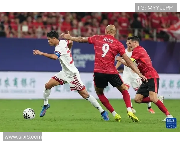 成都足球队战术变革引发热议球迷期待新风貌与未来表现