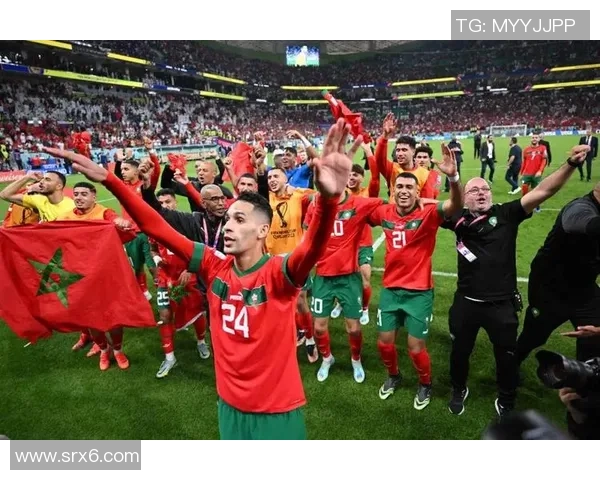 明星与足球明星温情互动瞬间展现友谊与热爱之美