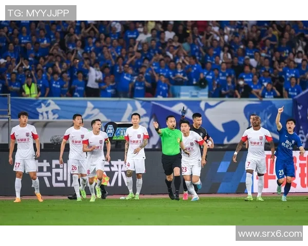 成都足球队的默契配合与战术创新探讨